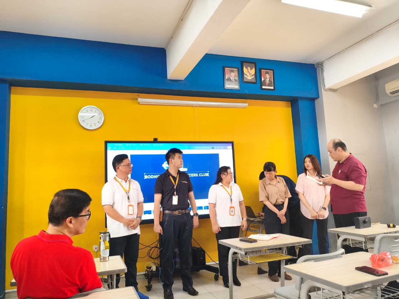 Bodhicitta Toastmasters Club (2)